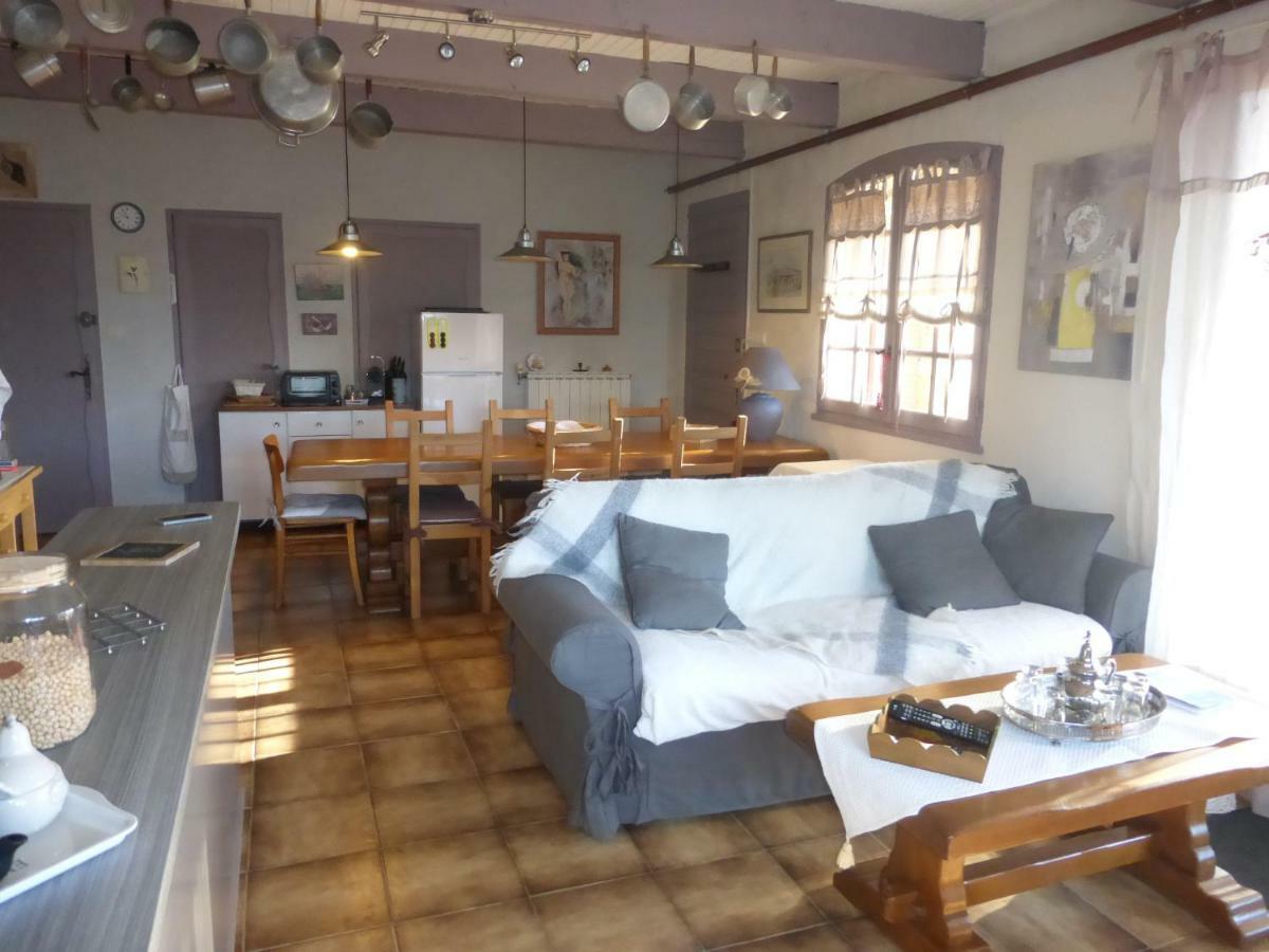Ferienwohnung soleil lotus Saint-Hilaire-de-Brethmas Exterior foto